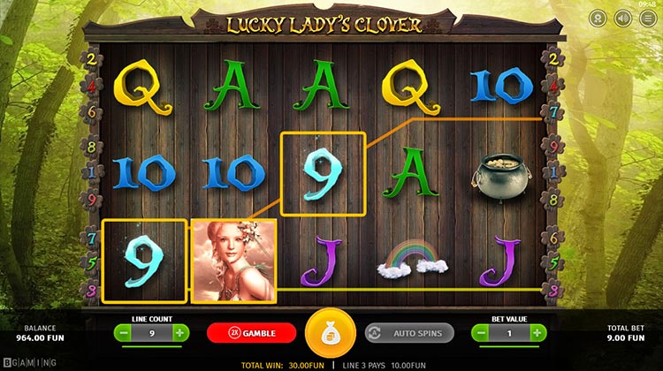 Lucky Lady's Clover online slot